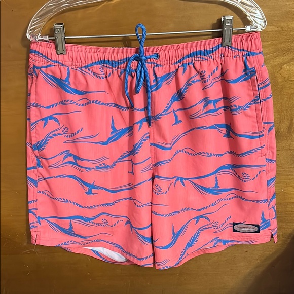 Vineyard Vines Chappy Swim Shorts Men’s Large Wave Bird Tropical Print        H - Picture 1 of 17